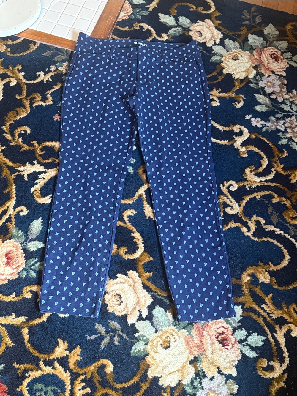 Old Navy Navy Slim Ankle pants  with Light Blue  Print-‎ worn once